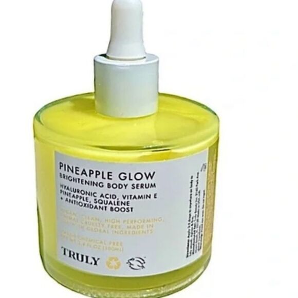 Truly Pineapple Glow Brightening Body Serum - Picture 3 of 3